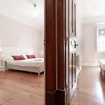 Akicity Anjos Stairway Apartment *