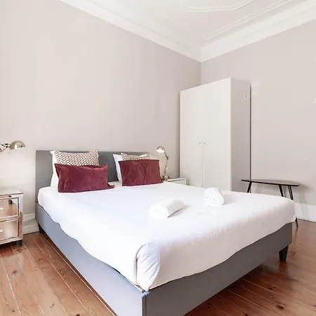 Appartement Akicity Anjos Stairway Lissabon