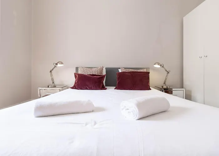 Akicity Anjos Stairway شقة Lisboa