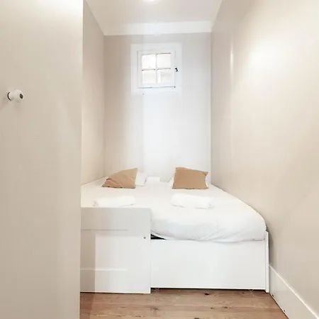 Akicity Anjos Stairway Lissabon